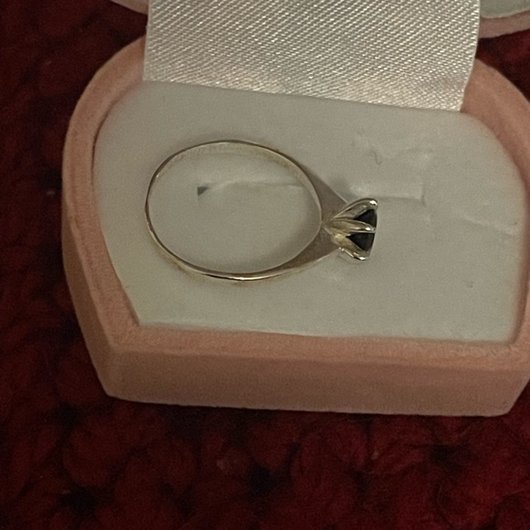 Beautiful Silver Genuine Sapphire Ring - Picture 4 of 5